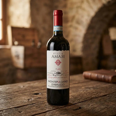 Rødvin Montepulciano d’Abruzzo DOC 2024 på et bord