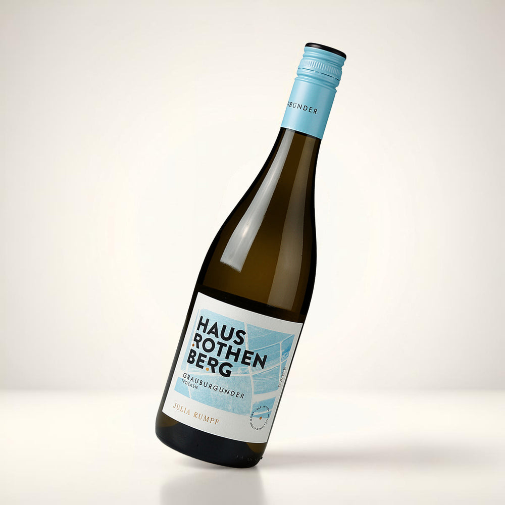 6 vine på et bord fra Haus Rothenberg, Julia Rump