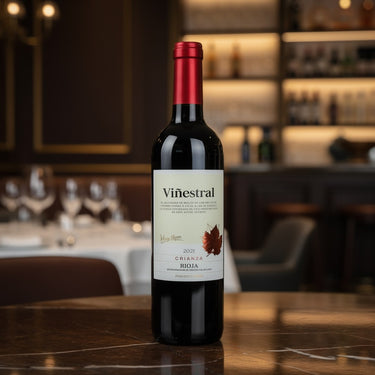 Rødvin på et bord - Marques de Reinosa, Rioja - Vinestral Crianza, Temper